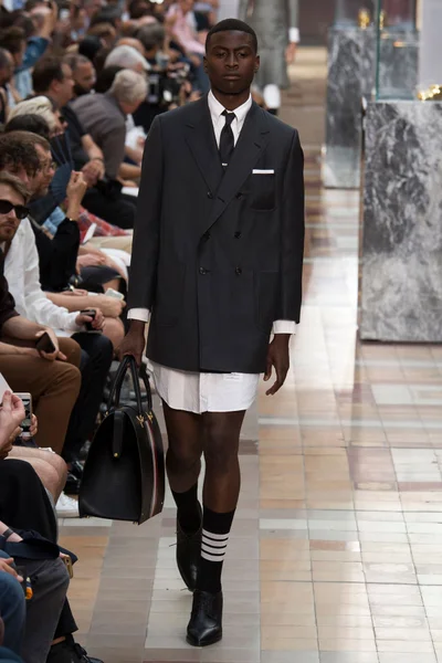 Look 34